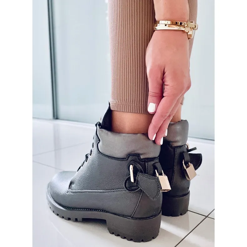 Glenn D.GREY padlock boots